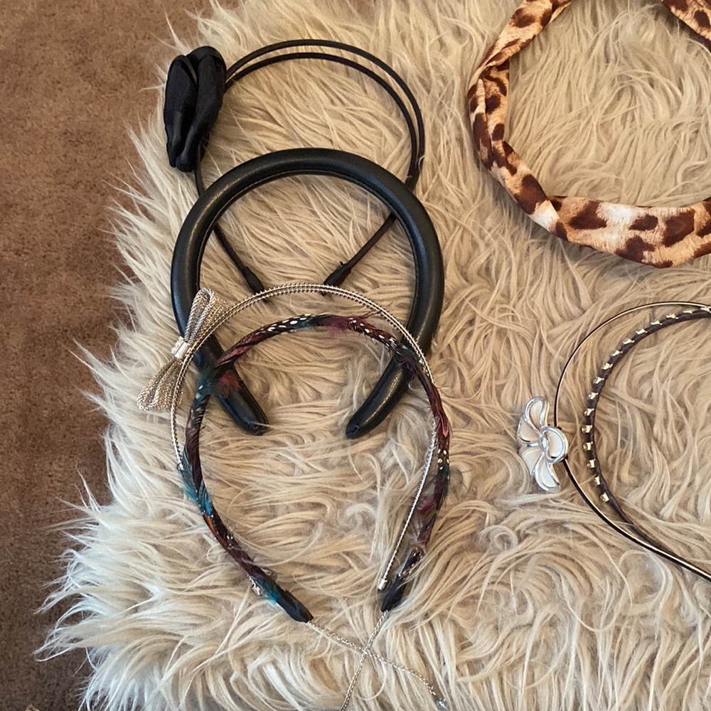 Multiple women’s headbands - Picture 5 of 5